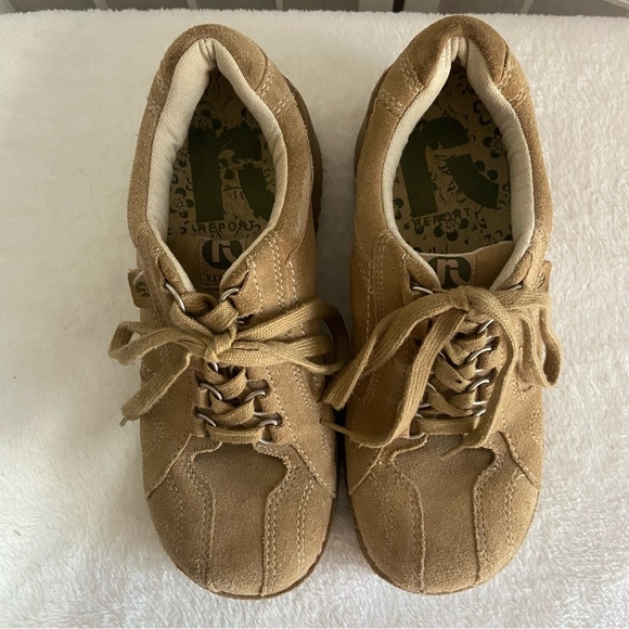 Report Size 8.5 Tan Suede Chunky Lace Up Shoes - Picture 4 of 8